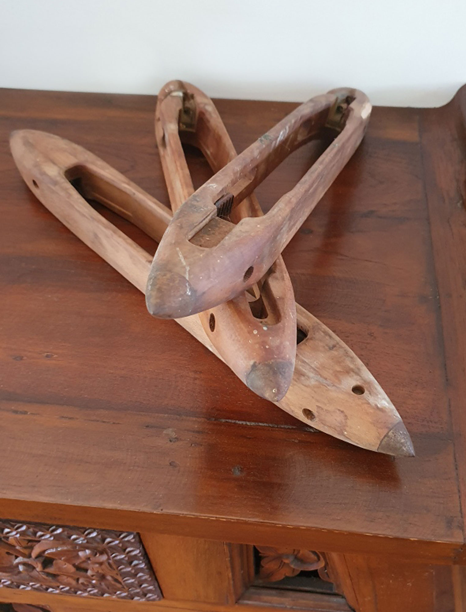 SET OF 3 VINTAGE, WOODEN TEXTLE, WEAVING LOOM SHUTTLES Recovery Curios